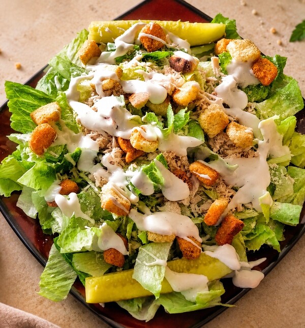 Cezar salata s tunom
