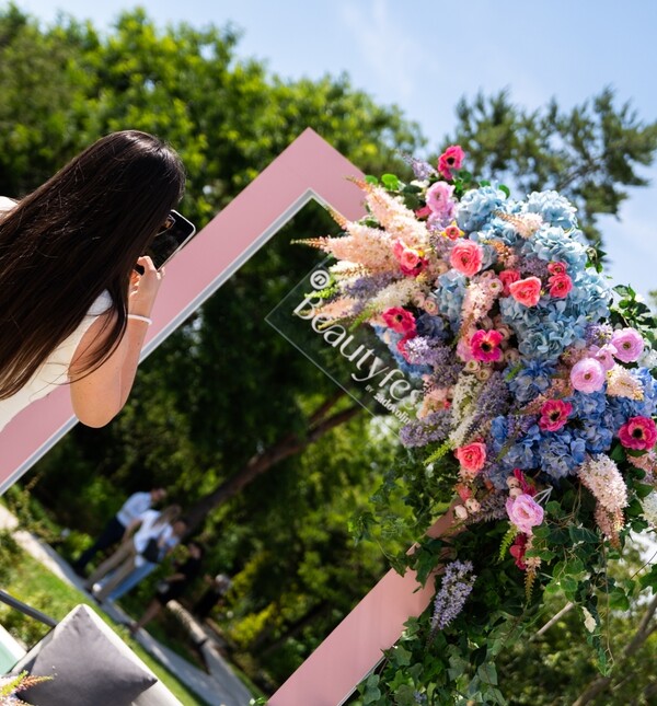 Makeup, hair styling i vlastiti parfemi: Beautyfest još jednom opravdao status omiljenog ženskog eventa Makeup, hair styling i vlastiti parfemi: Beautyfest još jednom opravdao status omiljenog ženskog eventa