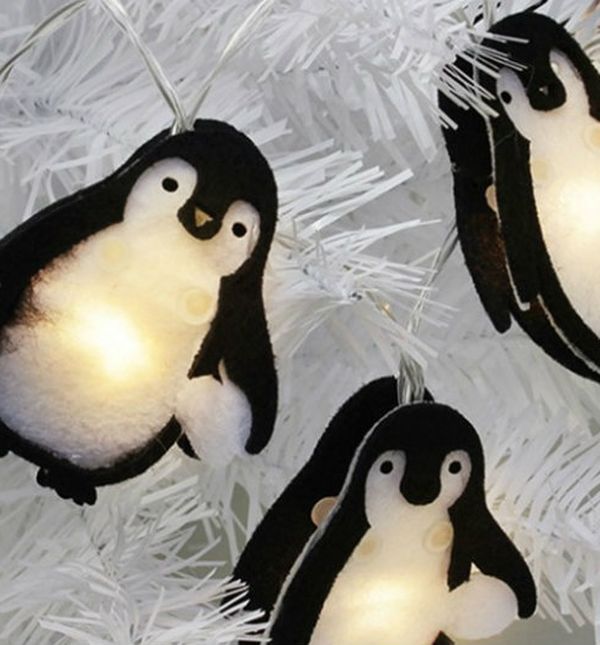 Božićne lampice u obliku pingvina