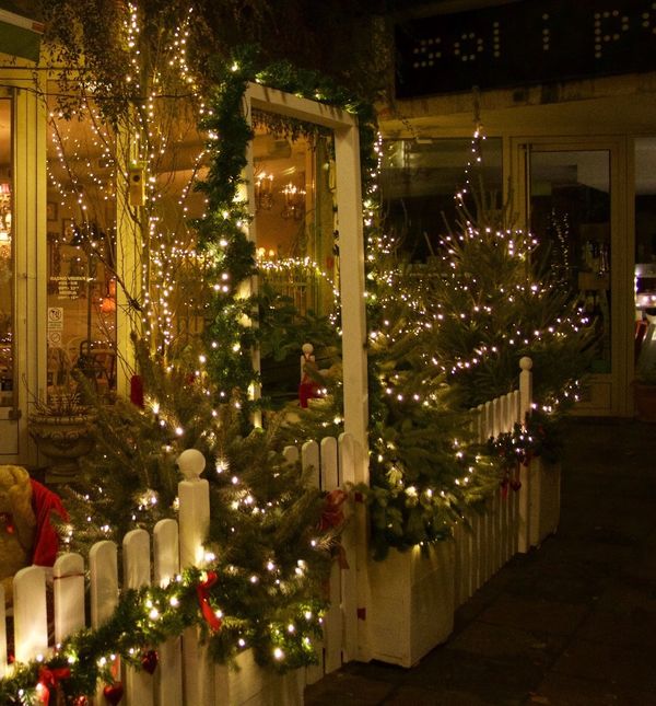 Božićni ambijent u zagrebačkom kafiću Finjak