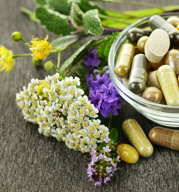 U multivitaminskim suplementima obično su zastupljeni vitamini A, B, C, D i E.