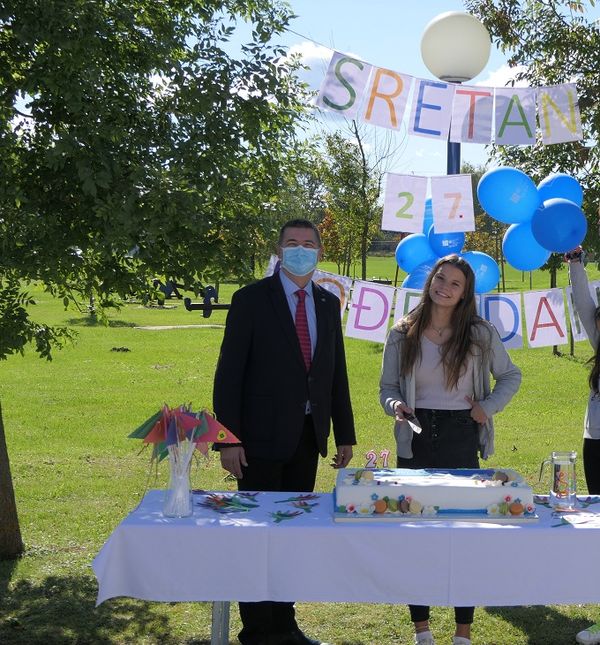 Dr. Oetker torta i kolači zasladili 27. rođendan SOS Dječjeg sela Lekenik