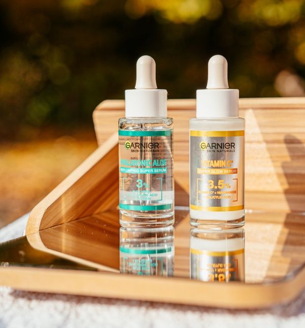 Garnier Skin Naturals Hyaluronic Aloe serum i Garnier Skin Naturals Vitamin C serum