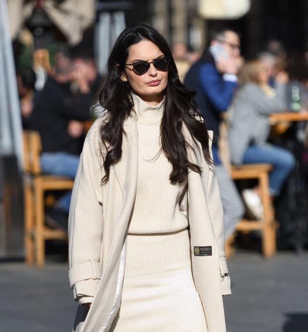 Kombinacija s midi suknjom