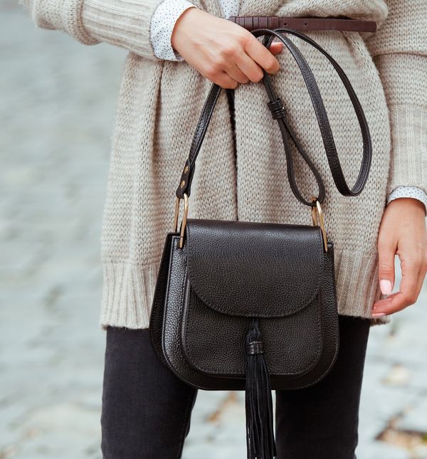 Duge veste i kardigane žene obožavaju nositi u raznim kombinacijama