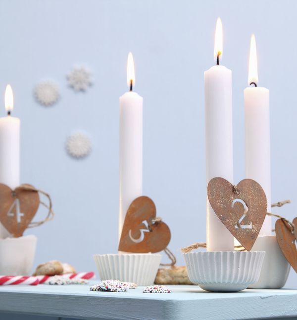 Adventski vjenčić s kalupima za muffine