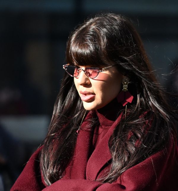 Zagrebačka street stylerica pokazala je elegantno izdanje u tamno crvenoj boji