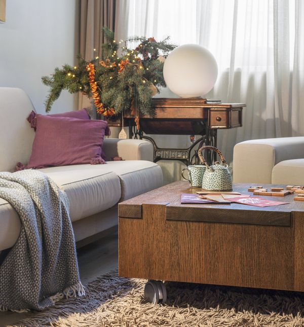 Ugodan stan u kojem je božićno kićenje već počelo