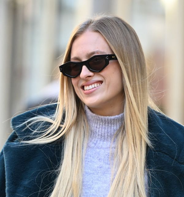 Domenica na zagrebačkoj špici u kožnatim hlačama bordo boje