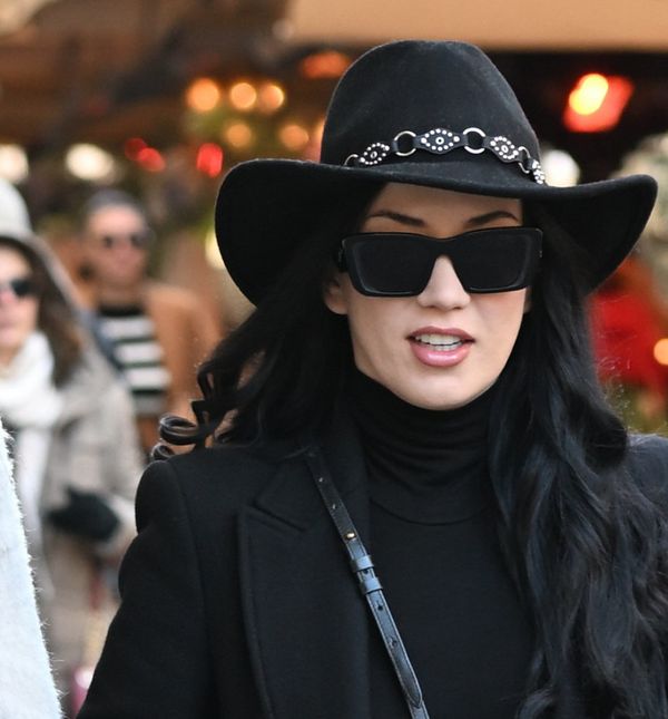 Zagrebačka ulična moda u crnom od glave do pete