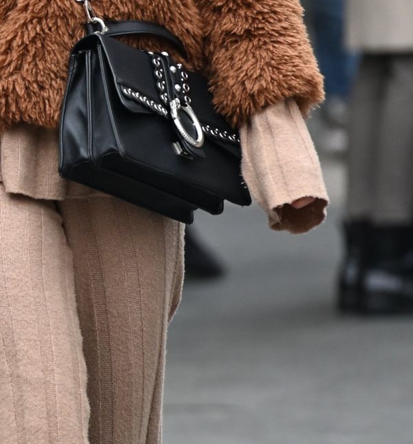 Pletene hlače su tople, udobne i izgledaju lijepo