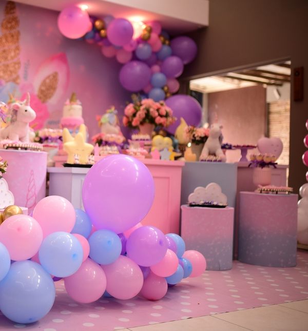 Možda ima načina da se vratimo jednostavnijim i razumnijim proslavama