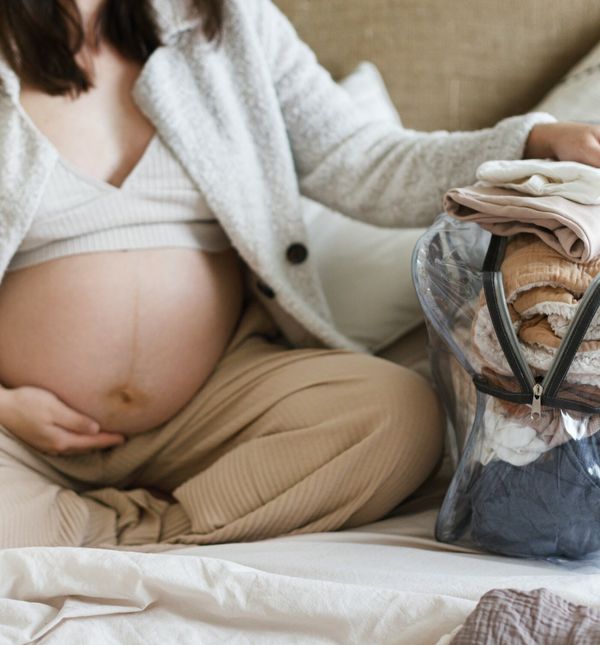 Prije odlaska u bolnicu mame spremaju torbe