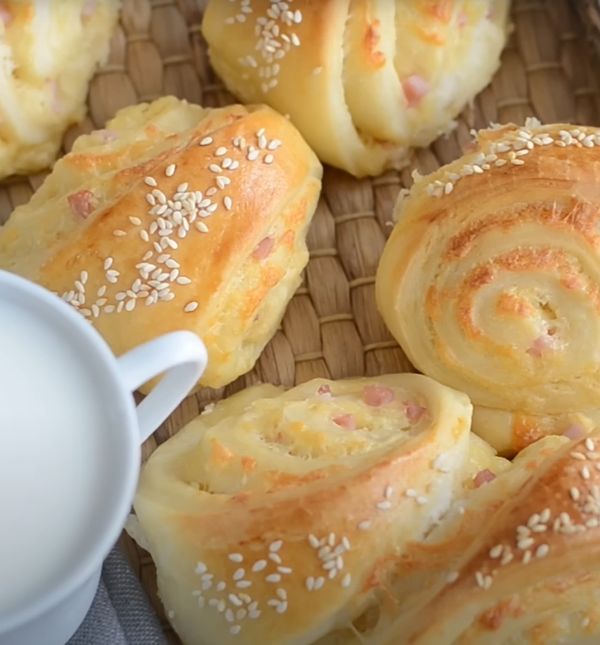 Kupus kifle sa sirom i šunkom