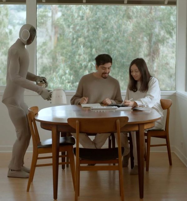 Možete se baviti svojim poslom dok NEO toči kavu