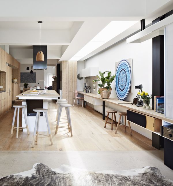 Prekrasna kuća s impresivnom kuhinjom i kupaonicom