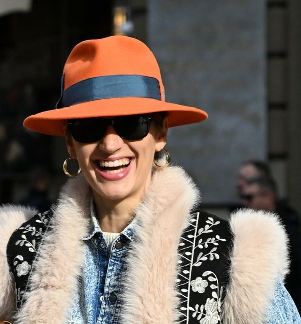 Dama iz Zagreba u efektnom zimskom prsluku