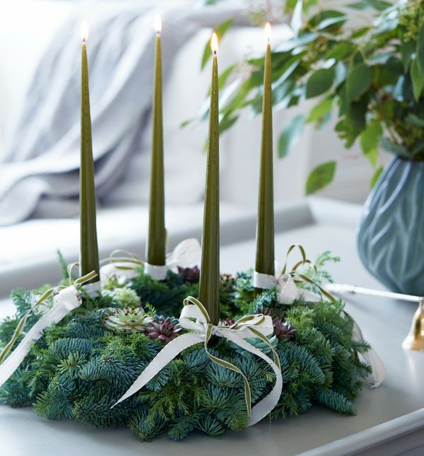 Adventski vijenac neizostavan je ukras u mnogim domovima