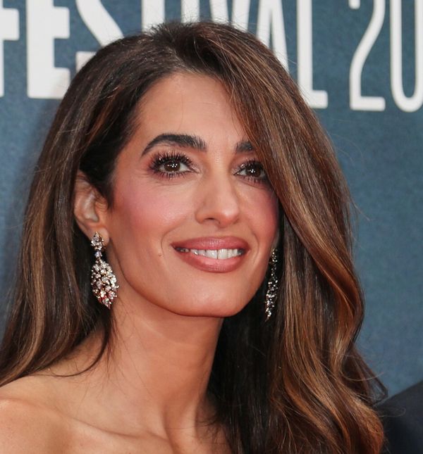 Amal Clooney ponovno je dokazala zašto njezin modni stil često nazivaju bezvremenski elegantnim s modernim pomakom