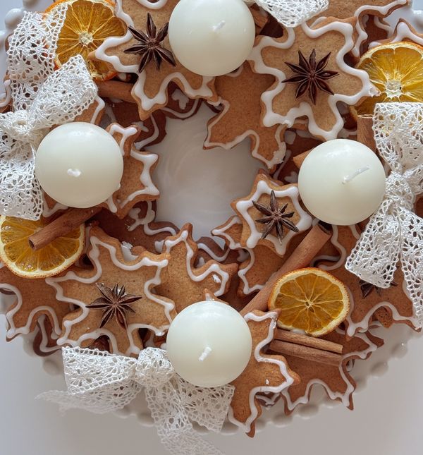 Adventski vijenac od medenjaka