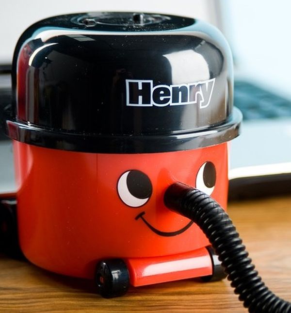 Ovaj je usisavač savršen dodatak svakom radnom stolu