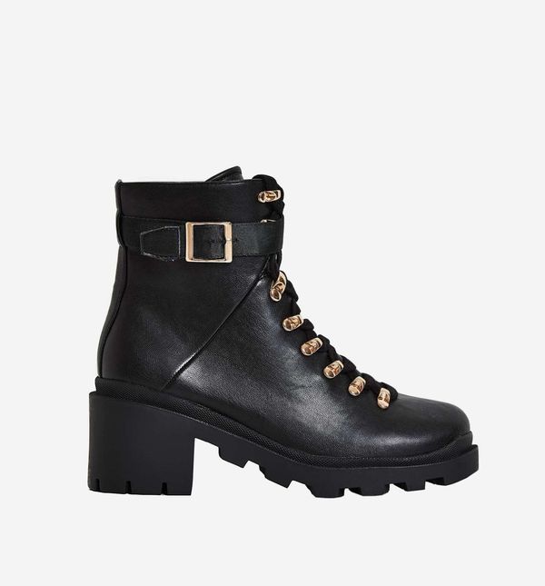 Ego gležnjače prodaju se po cijeni od oko 337 kuna