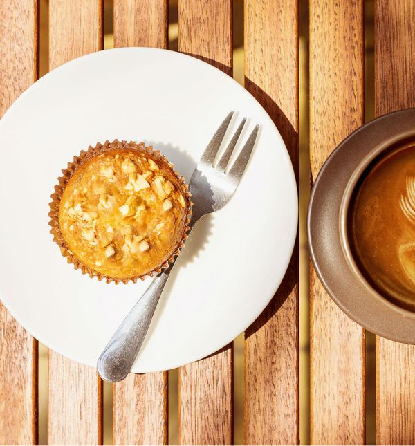 Šalica kave i muffin