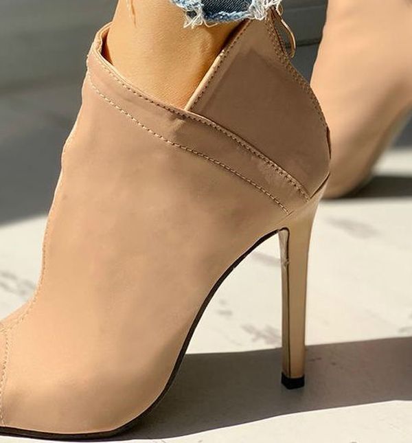 Gležnjače idealne za gradsku šetnju (Foto: joyshoetique.com)