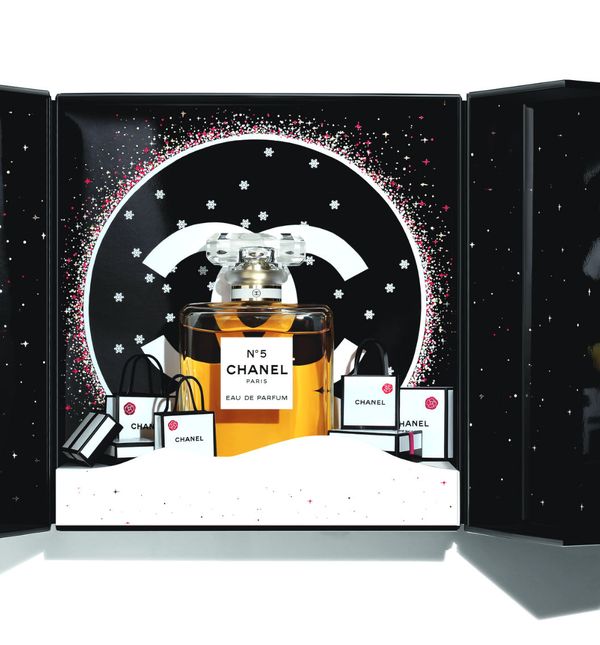 Blagdansko pakiranje parfema Chanel N°5
