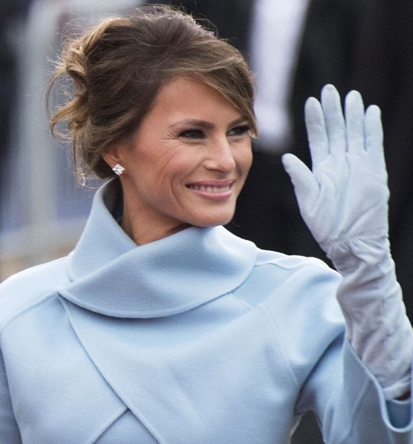 Melania Trump u haljini i jaknici Ralpha Laurena na inauguraciji 2017. godine