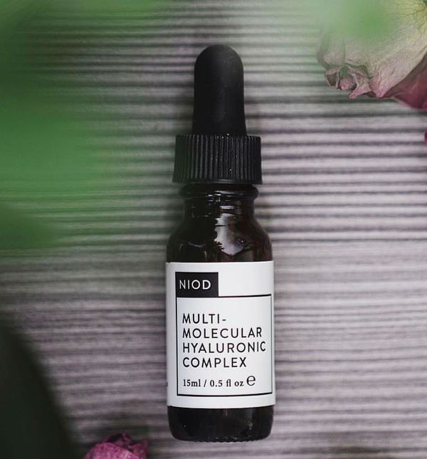 Serum s hijaluronskom kiselinom brenda Niod