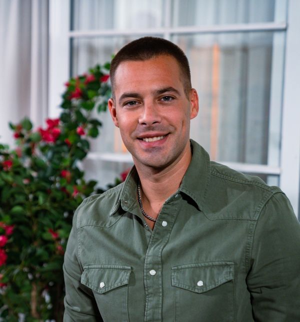 Srpski Glumac Ammar Mešić igra Miru u seriji 