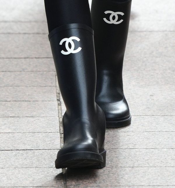 Gumene čizme modne kuće Chanel na zagrebačkoj špici