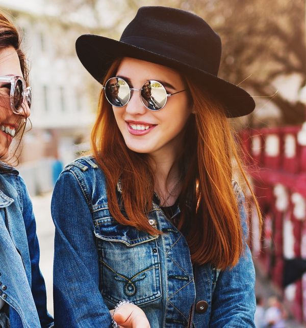 Podijeljeno je mišljenje oko nošenja sunčanih naočala za vrijeme razgovora