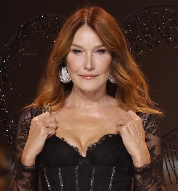 Carla Bruni na reviji 'Victoria's Secret'