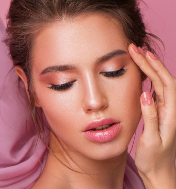 Pronašli smo ružičaste ruževe koji nalikuju kultnom ružu