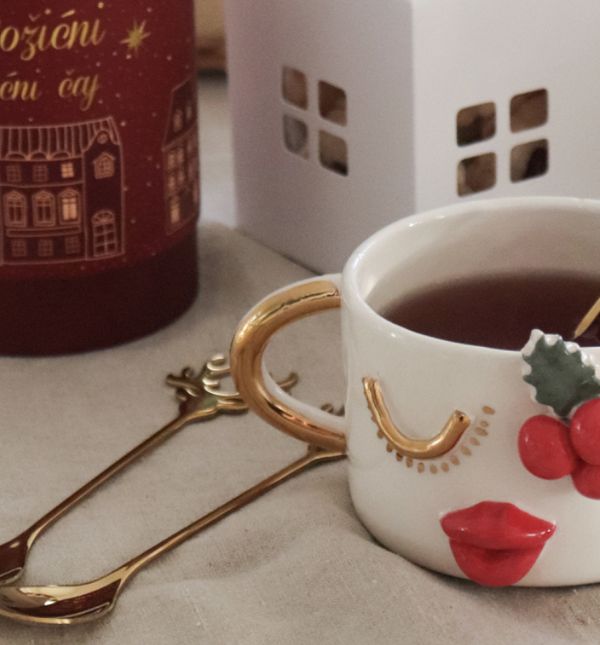 Nova božićna kolekcija šalica