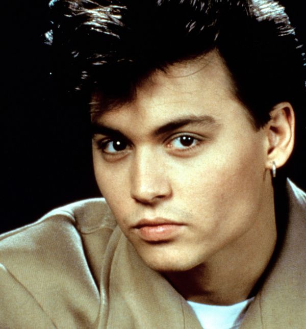 Johnny Depp izabran je za najzgodnijeg holivudskog glumca iz osamdesetih