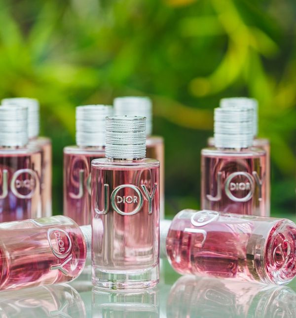 Bočica parfema Joy odiše nježnošću i ženstvenošću