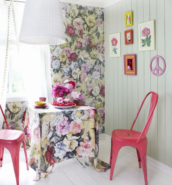 Predimenzionirano cvijeće je hit-uzorak za jesen kod uređenja interijera