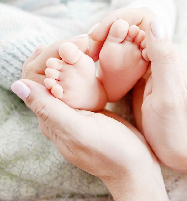 Nježan trenutak između mame i bebe