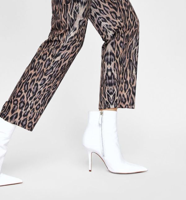 Zara, hlače, 149,90 kn; čizme, 349,90 kn