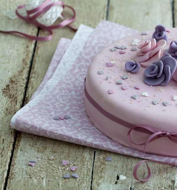 Torte ukrašene fondant masom