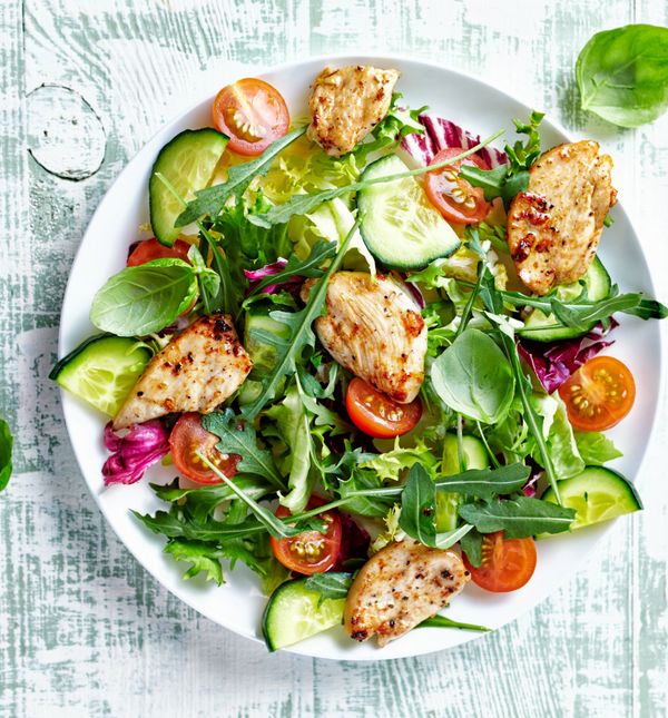 Dijeta od 21 dan funkcionira na principu prehrane koja je u kalorijskom smislu ograničena