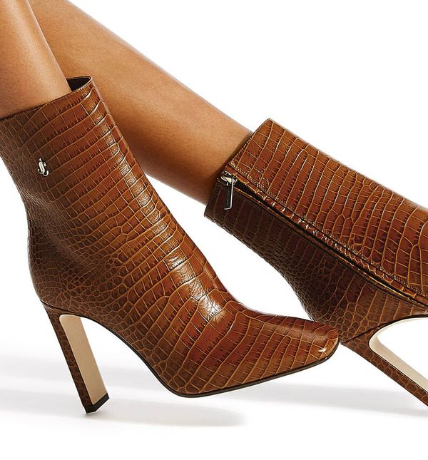 Ove čizmice Jimmyja Chooa koštaju čak 7364 kune, ali znatno jeftinije verzije izgledaju jednako dobro poput njih