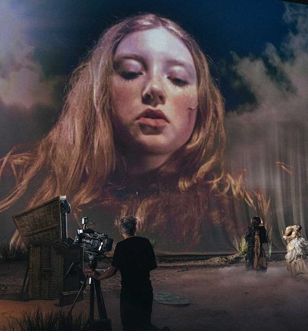 Scena iz predstave 'Medijna djeca'