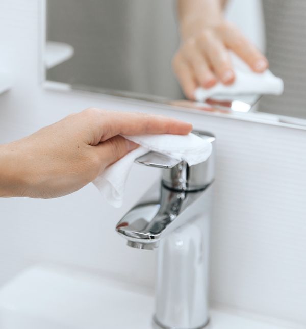 Ponekad metalne površine izložene vlazi mogu zahrđati, a spas se nalazi u kuhinji