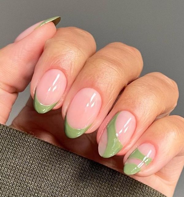 Manikure u bojama pistacije