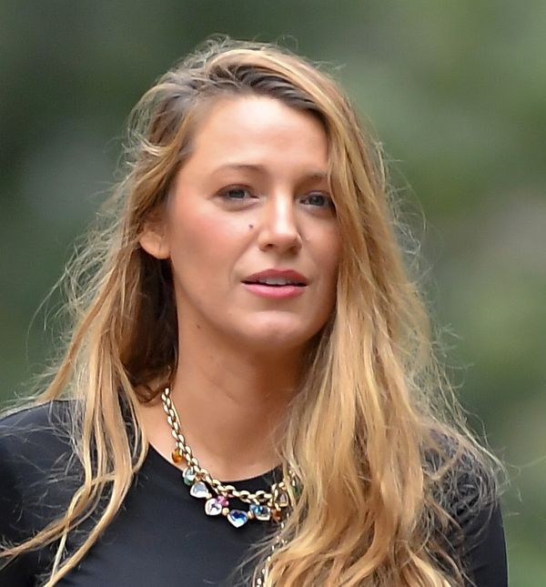 Blake Lively prošetala je New Yorkom u crnom outfitu
