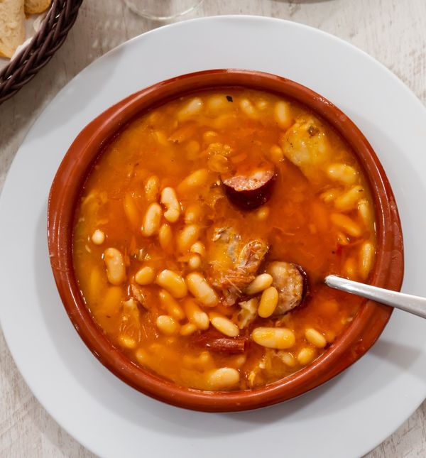 Grah je odličan izvor bjelančevina, ima malo masti te ne sadrži one zasićene kao ni kolesterol